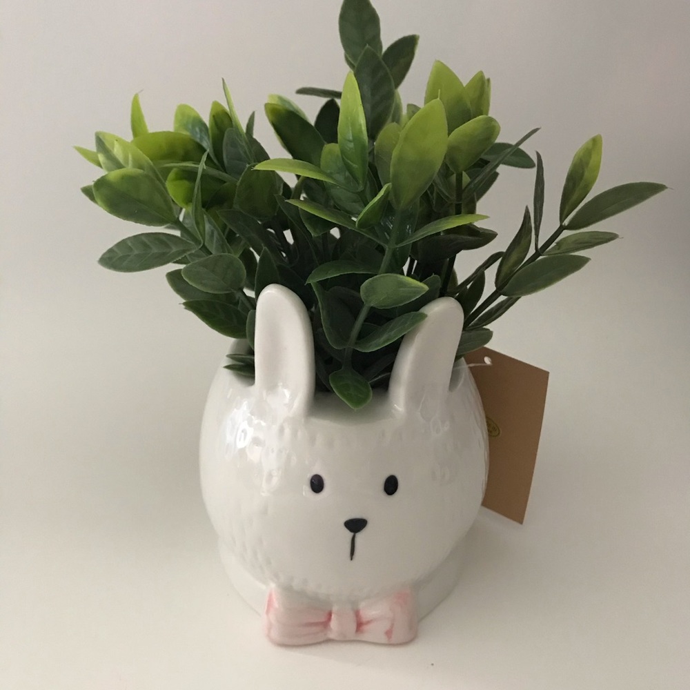 Flora Bunda Artificial Faux Plant Bunny Planter